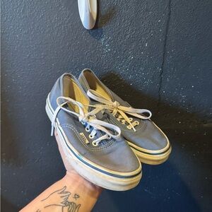Women’s Vans Grayish Blue Canvas Lace Up Sneakers Size 5.5